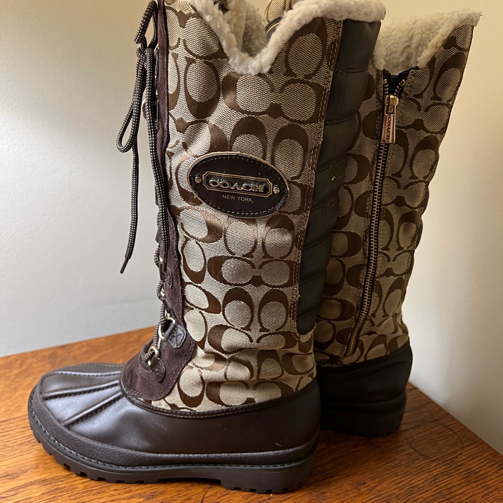 COACH Libby Style Winter Boot sz7